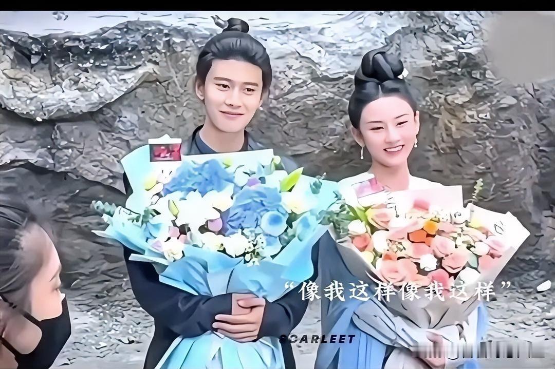 从7点哭到现在，我真的还没缓过来[呲牙]，最后半夏走夜路回去了，没兔子萤火虫了你