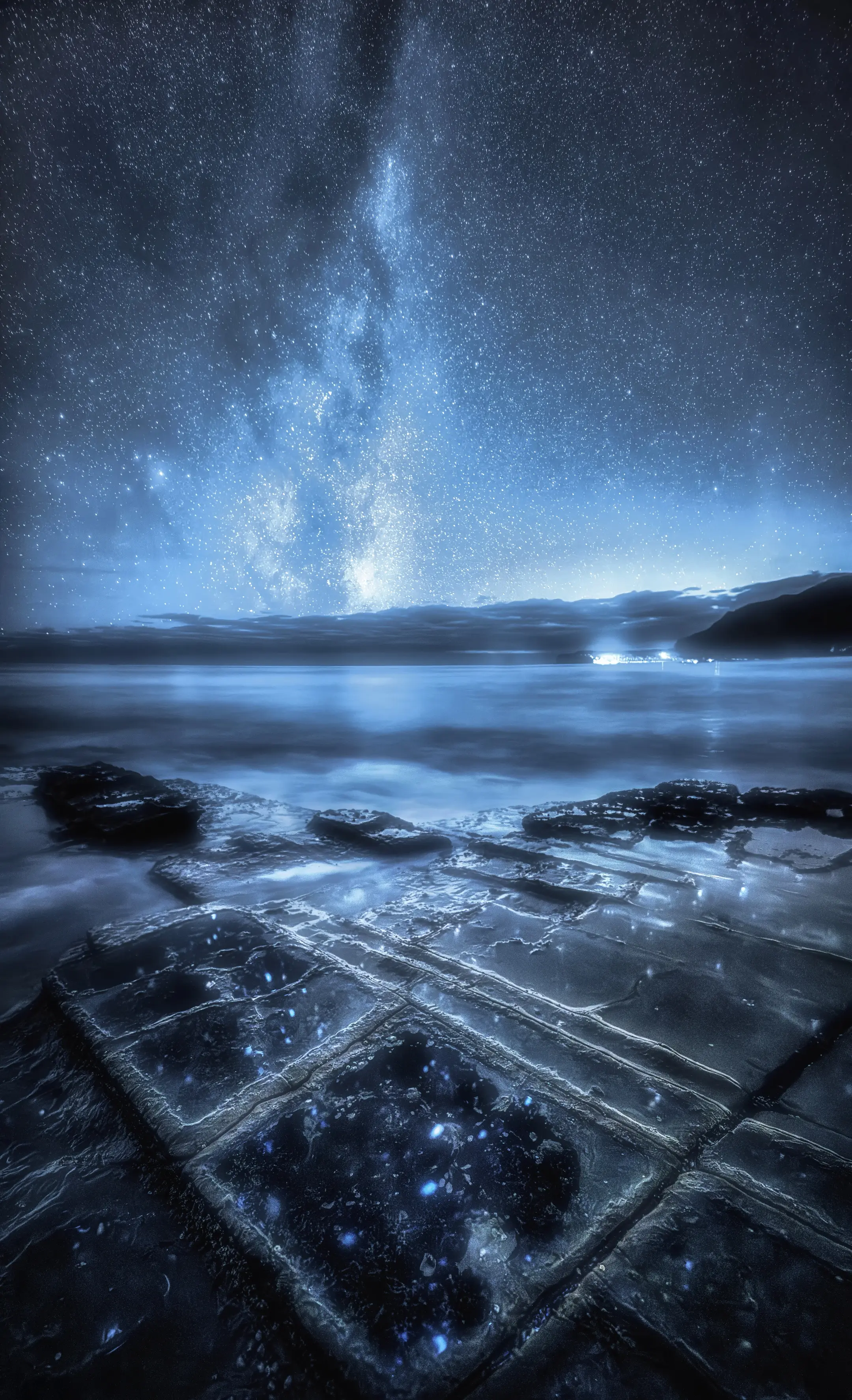 星河滚烫，万物生光。星河滚烫，万物生光。 Tessellated Pa...
