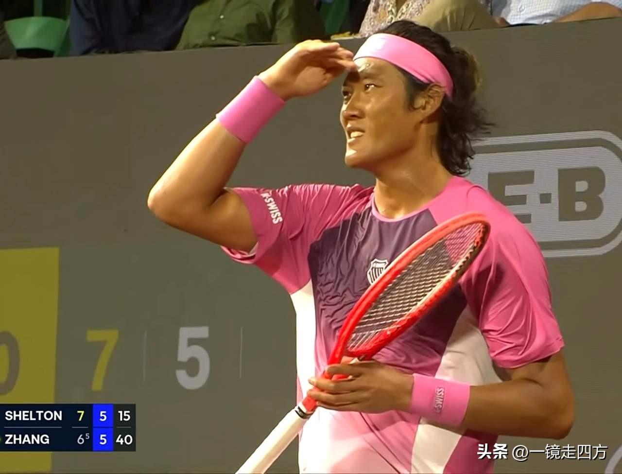 ATP250休斯顿站男单第二轮，首轮获胜的中国球员张之臻对阵头号种子、世界排名第