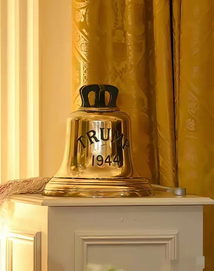 你猜这玩意儿叫啥？在英国它叫铃铛，铃儿响叮当；在东方它叫钟，它和养老送终的终字谐