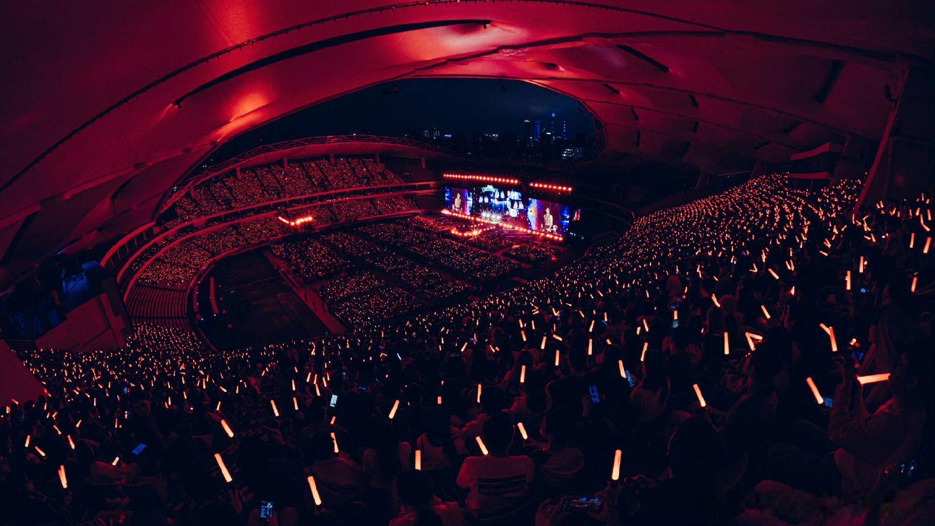 周兴哲上海演唱会秒售罄 不用多余宣传，仅凭自身作品就让上海两场演唱会一票难求，有