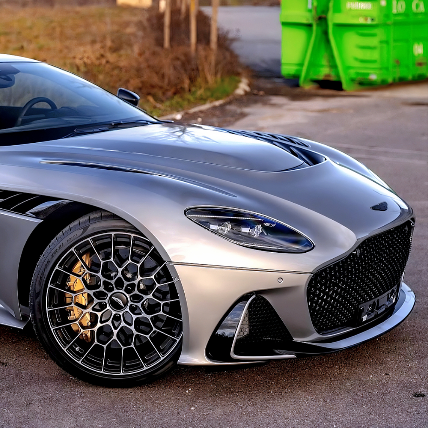AstonMartin DBS 770 Ultimate！ 大嘴马丁+拉丝金属银