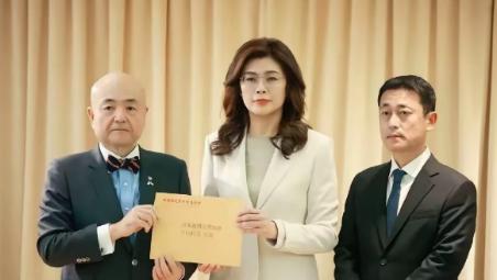 全网现在清一色怒骂郑丽文：内地洪水不捐款，转头支援日本灾区，双标虚伪、毫无家国情
