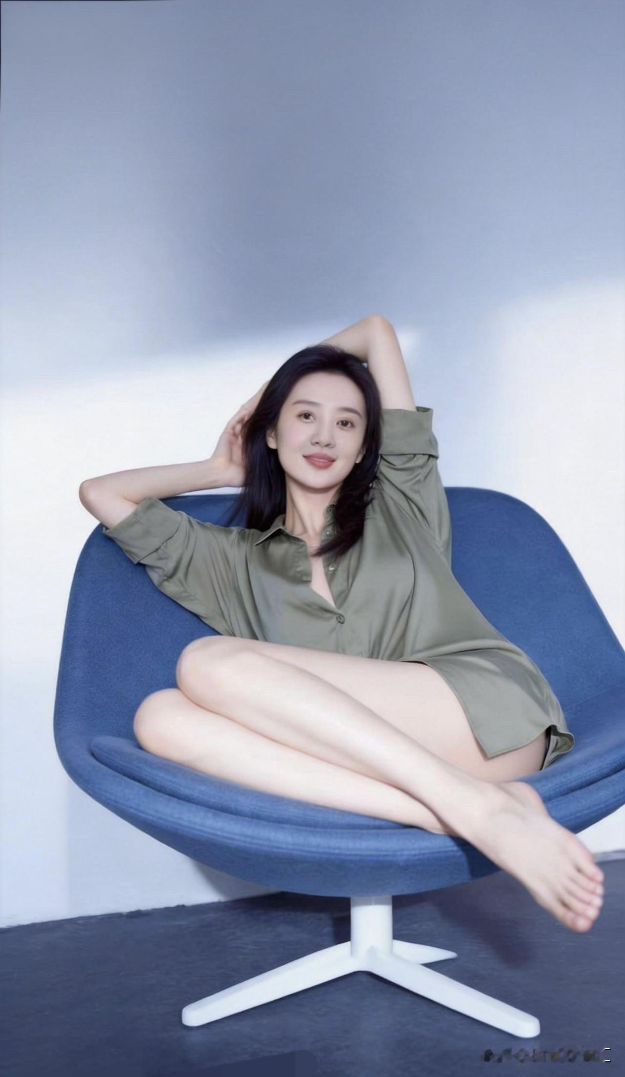 女生的气质体现在哪里? 
足够美