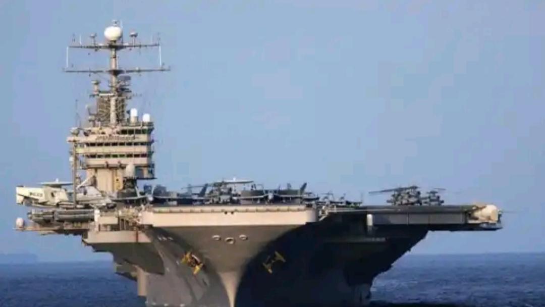 《中东火药桶进入读秒时刻：四国博弈引信嘶嘶作响》

波斯湾上空，战争警报骤然拉响