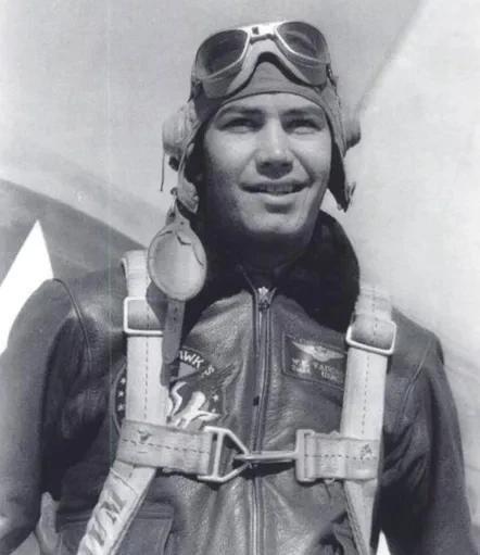 1945年5月，空袭日本本土的十几名美军飞行员被日军抓获，日酋横山勇下令处死其中