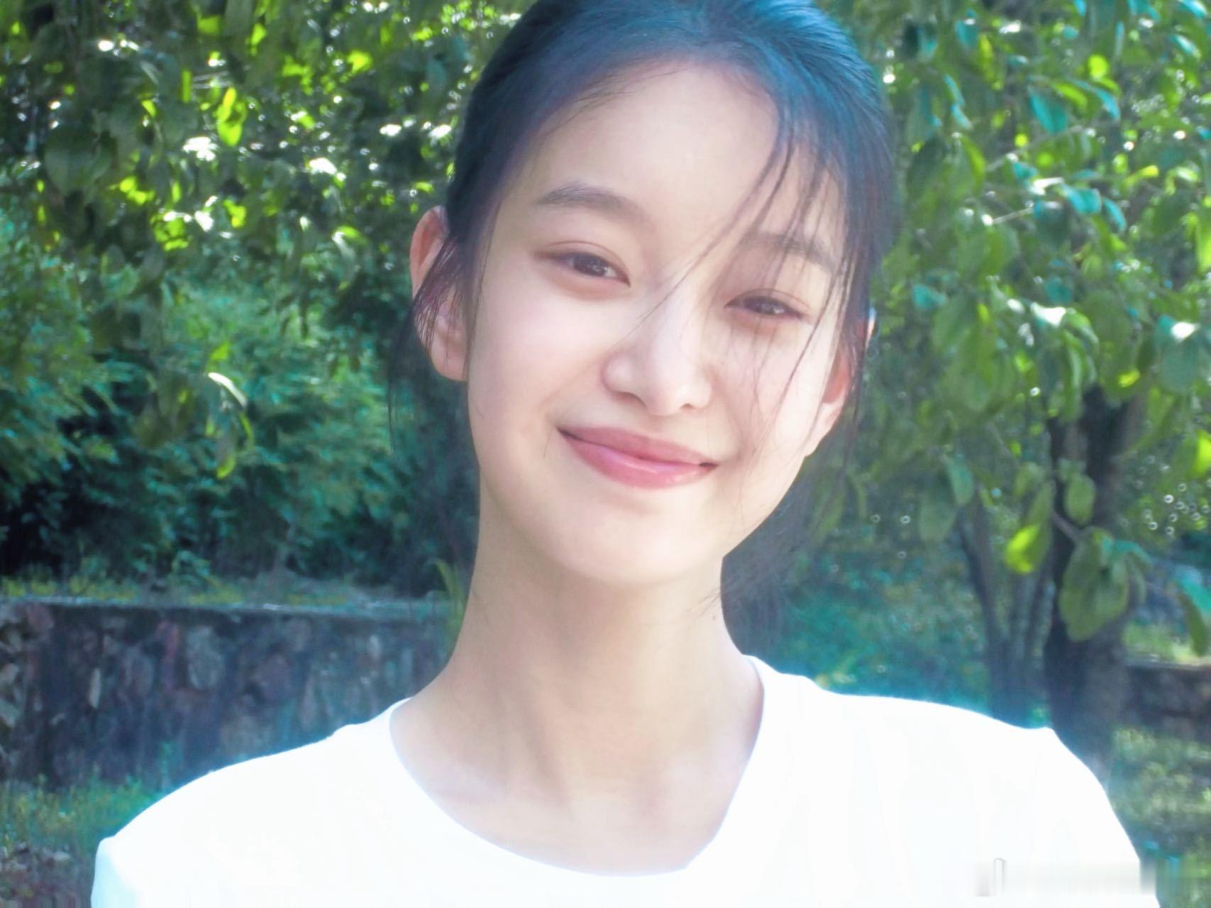 电影偷偷藏不住官宣 影版《偷偷藏不住》有点东西！选角有灵气，主创靠谱，毕业季的暗