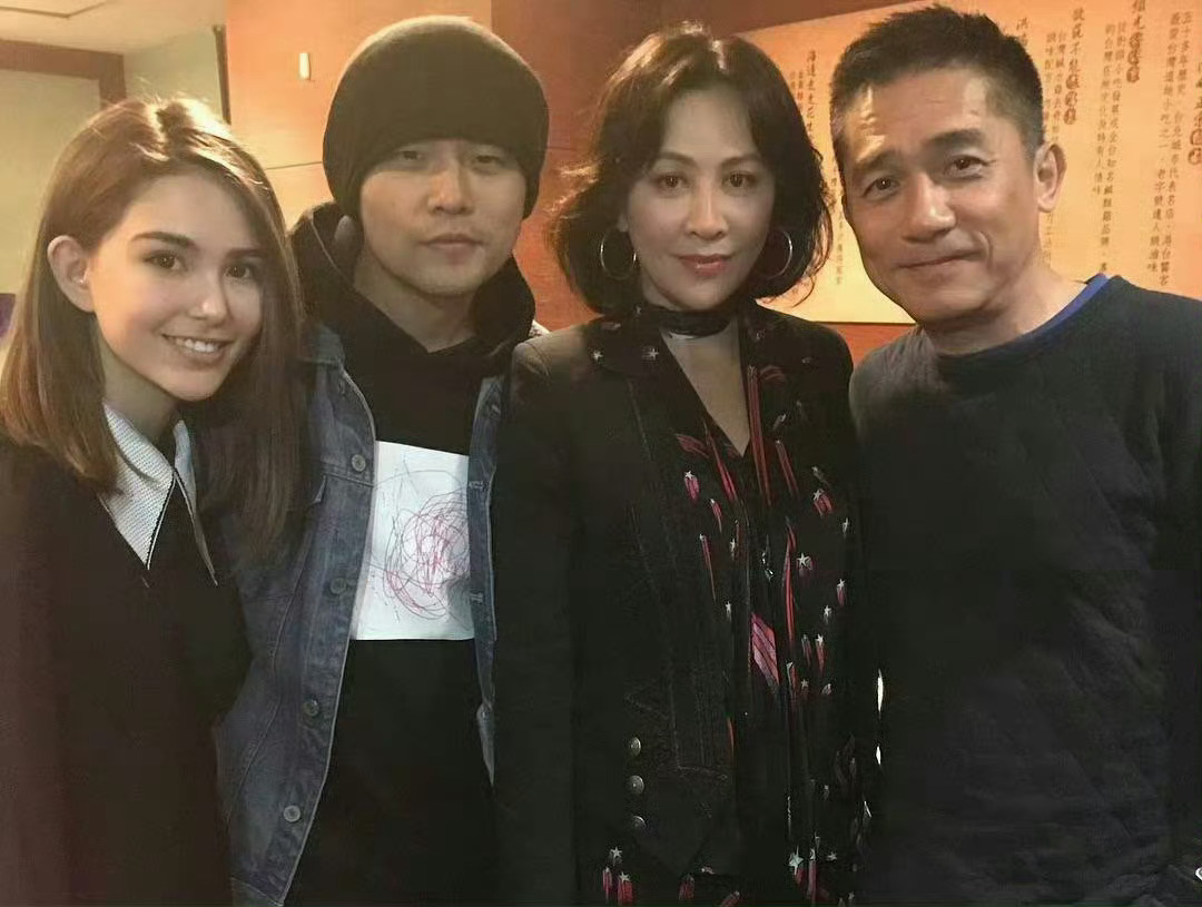 周杰伦夫妇和梁朝伟夫妇 