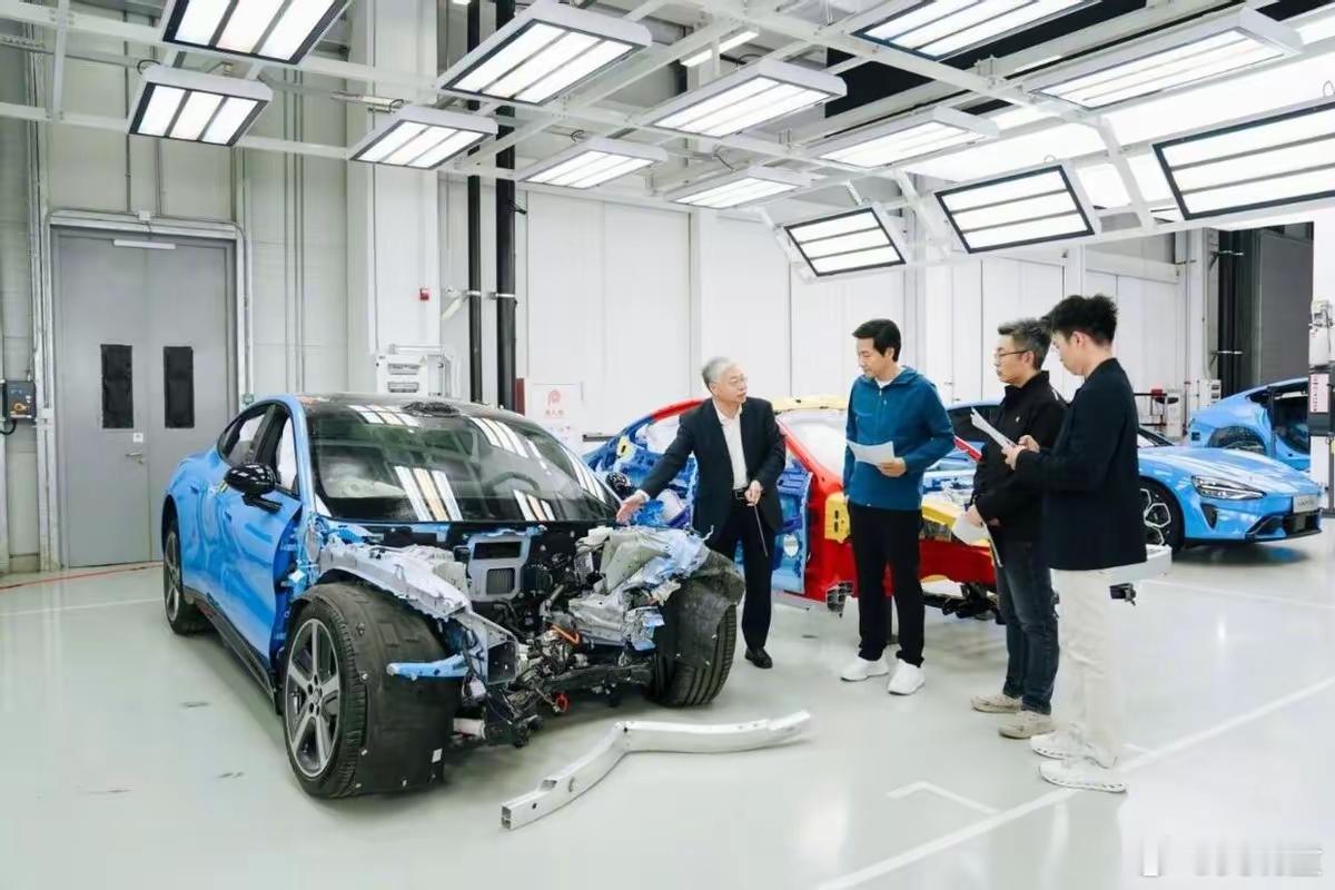 岚图高管称拆新车不算本事 拆新车不如拆老车？我觉得各有好处吧，新车拆解主要还是看