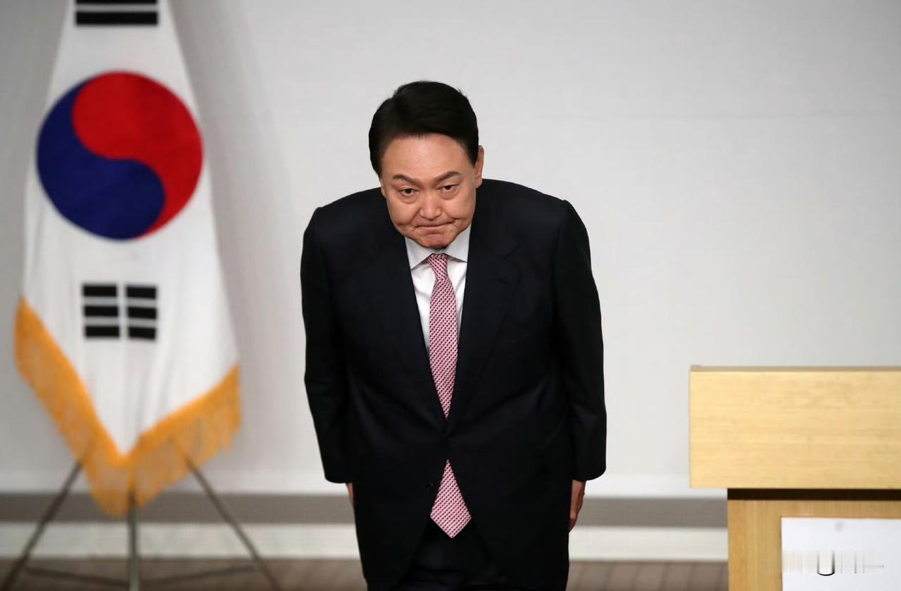 一片哗然！韩国前总统尹锡悦声称自己当初宣布戒严完全是为了韩国士兵，因为韩国国会一