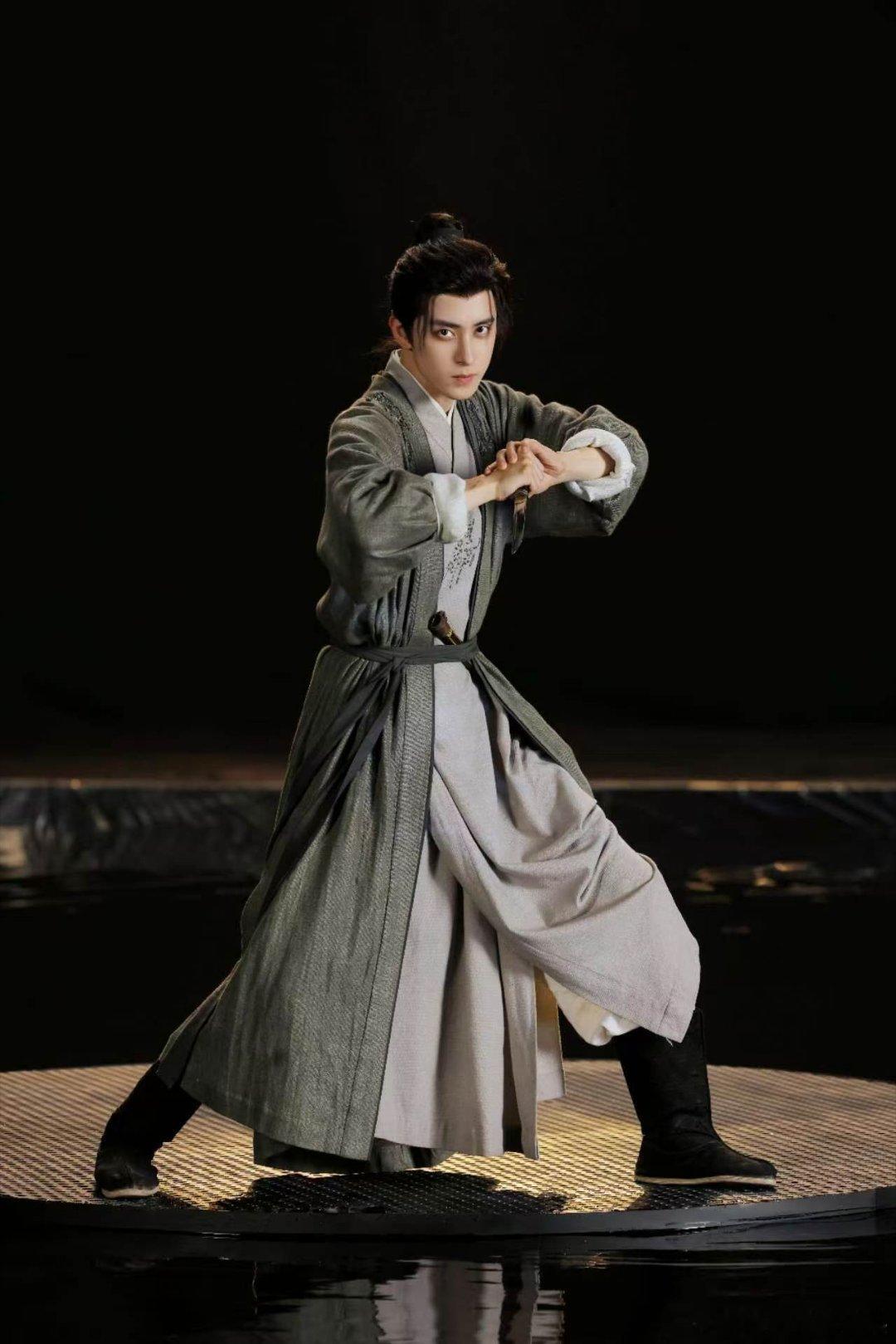 一点浩然气热血破局预告敖瑞鹏新剧演刑场逃犯一点浩然气敖子也太权威了，开局地狱模式