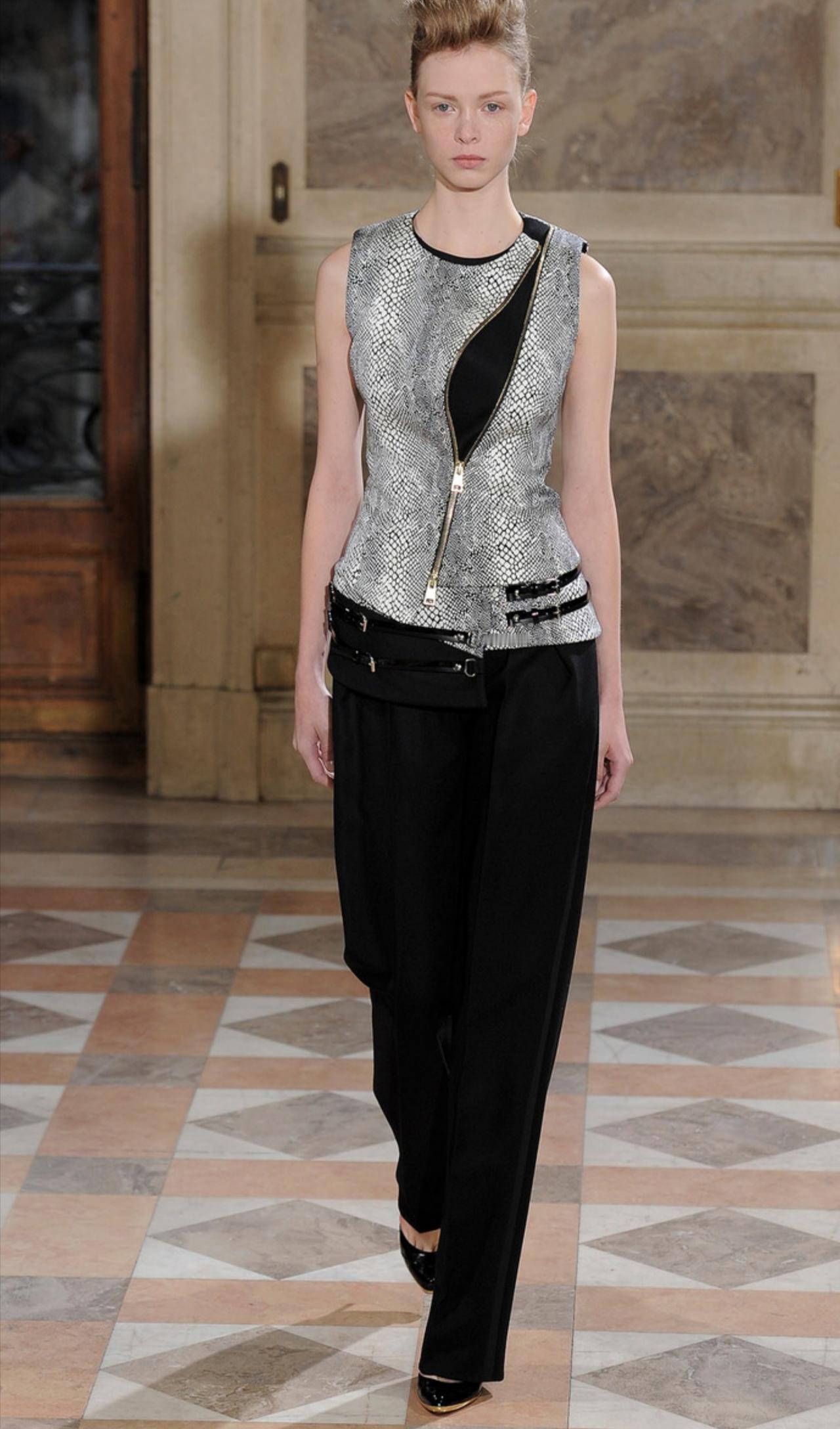 Bouchra Jarrar 2014春夏高定系列，面料这块我真的服。她用了好多