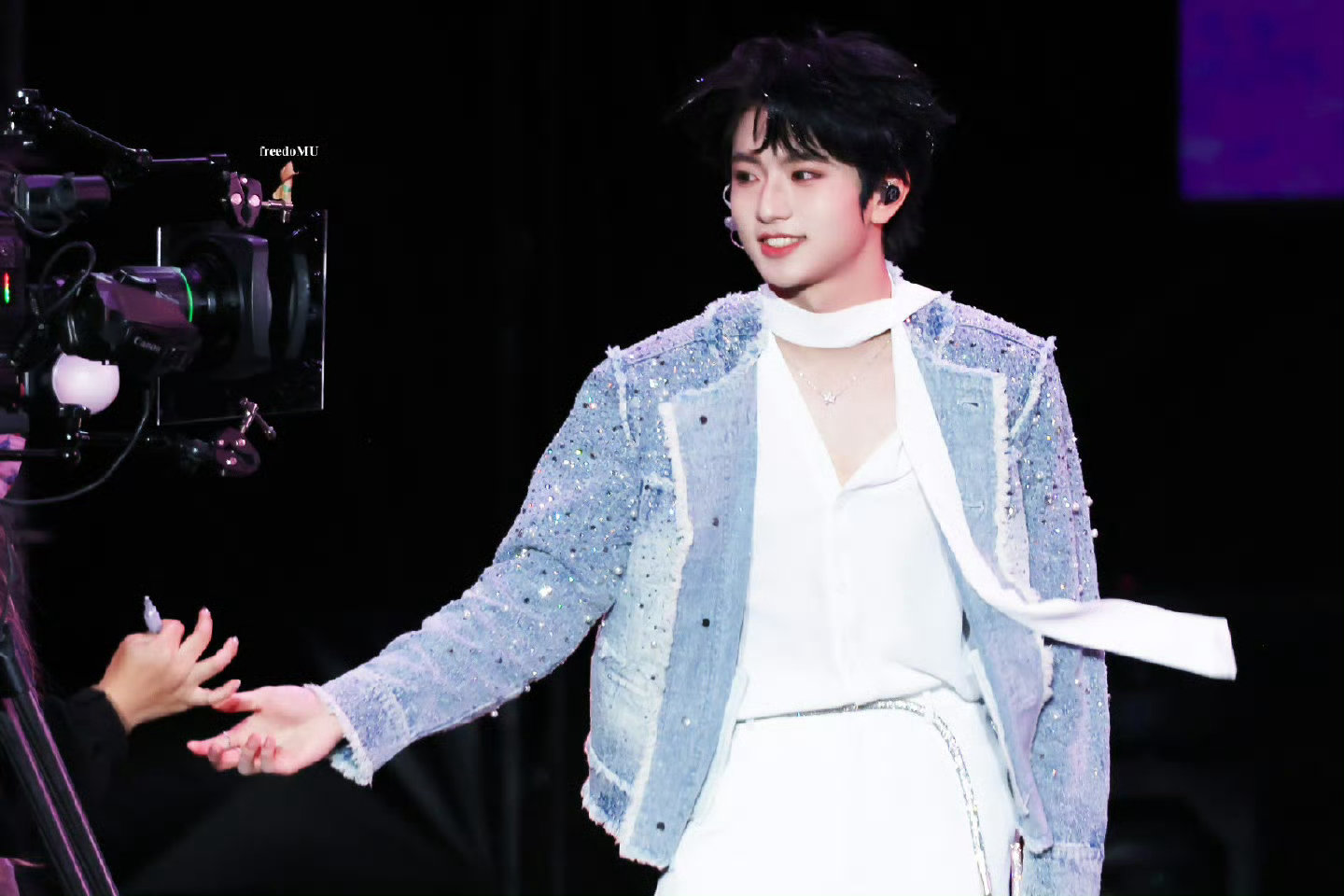 周冬雨夸穆祉丞太帅了周冬雨说穆祉丞太帅了我害羞穆祉丞没去过网吧 瞧这！周冬雨都夸