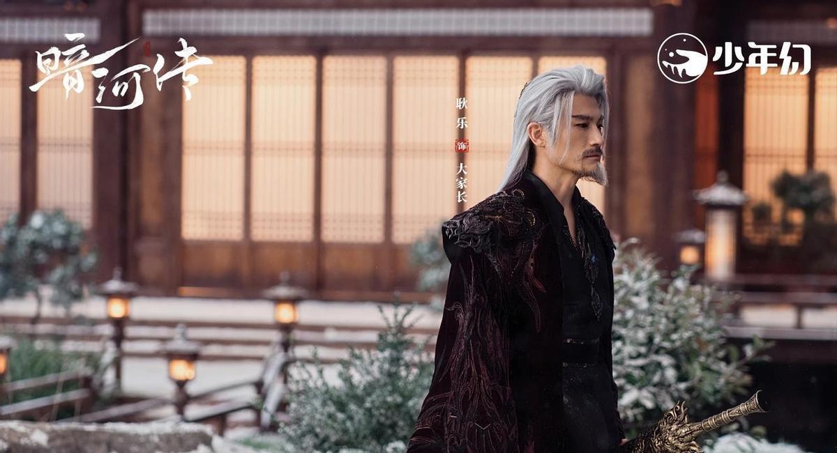 真正的杀手，收刀后不擦血，先掏出一块糖。
《暗河传》里，苏暮雨杀人回来，第一件事