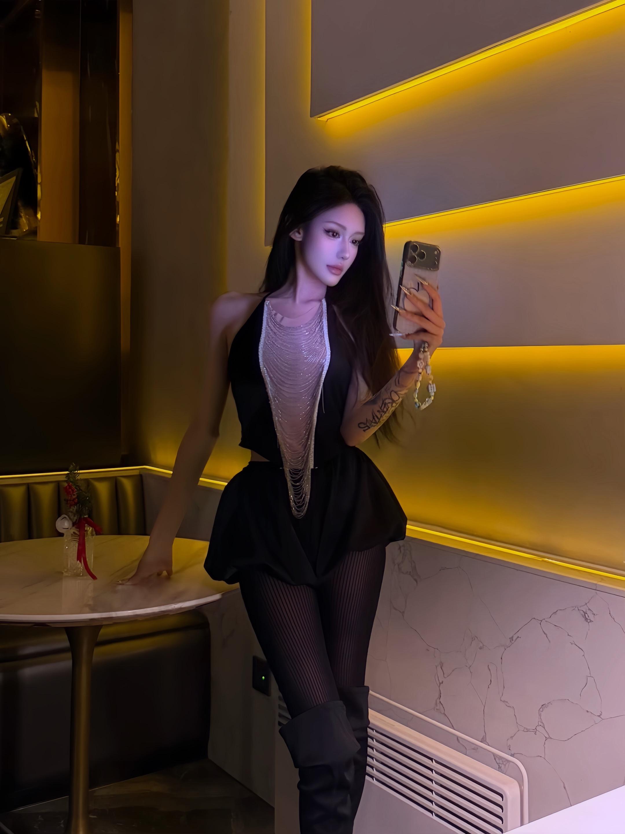 你像是世界为了让我活着抛出来的诱饵