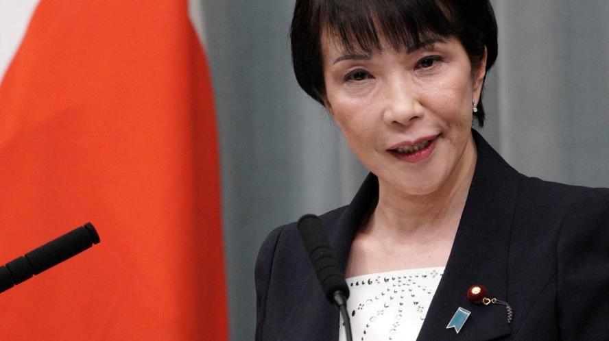 高市早苗已经不屑于隐藏了
 
就在我们的福建舰入列服役的时刻，日本妖婆高市便跳出