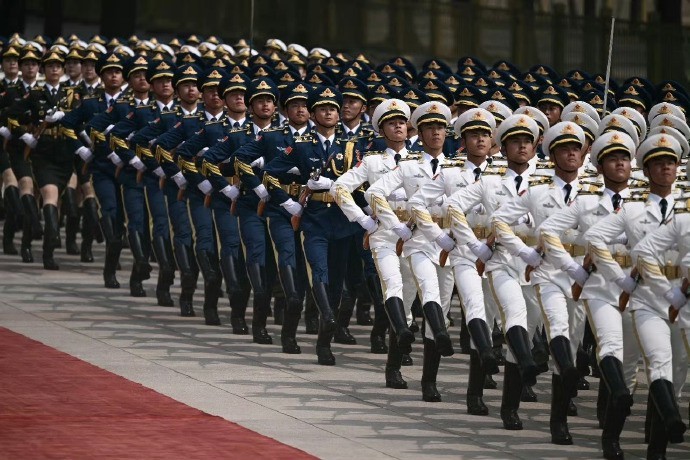 法新社镜头下的中国军人，帅爆了！ 