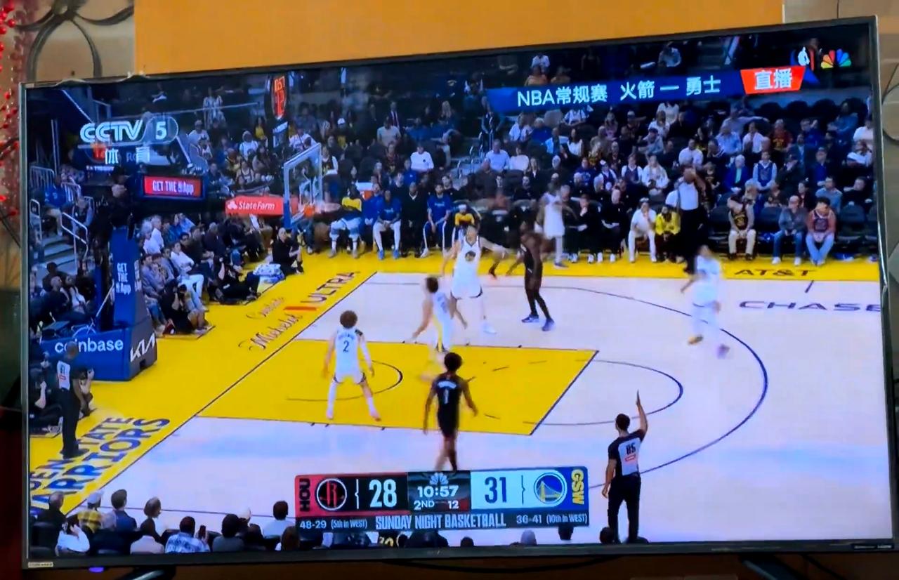 无法估量周末上午体育频道NBA的含金量
周末一打开电视，还是火勇大战的背景音乐、