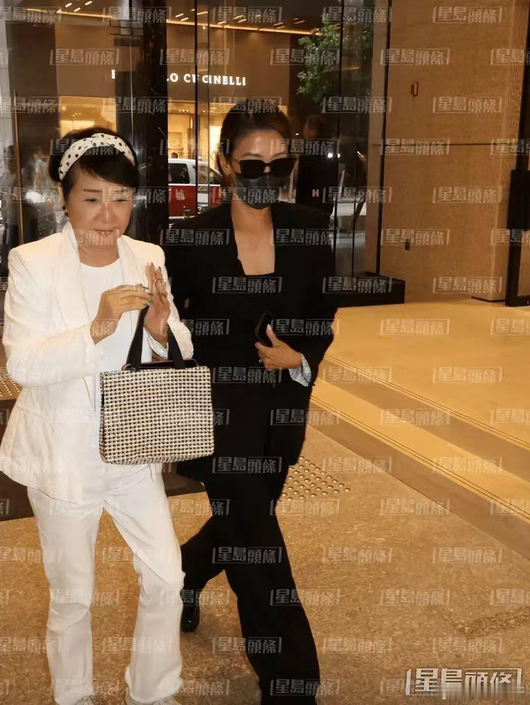 谢贤离世狄波拉谢婷婷首现身狄波拉回应葬礼安排谢贤离世消息牵动全网！事发后狄波拉与