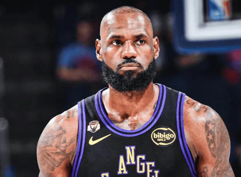 以前的话，我是一直都信任老詹，觉得是有奇迹发生的。直到前两年打掘金打不过，从那一