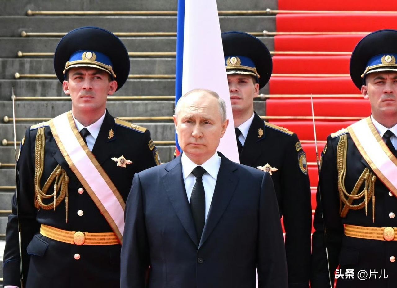 一觉醒来，俄罗斯成了最大赢家。英国媒体《每日电讯报》刊文称，俄乌冲突发生之后欧洲