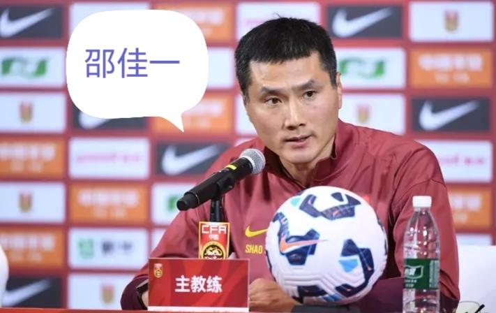 世界杯足球赛又来了，可惜又没中国份，不如非洲小国佛得角！
      世界杯足球