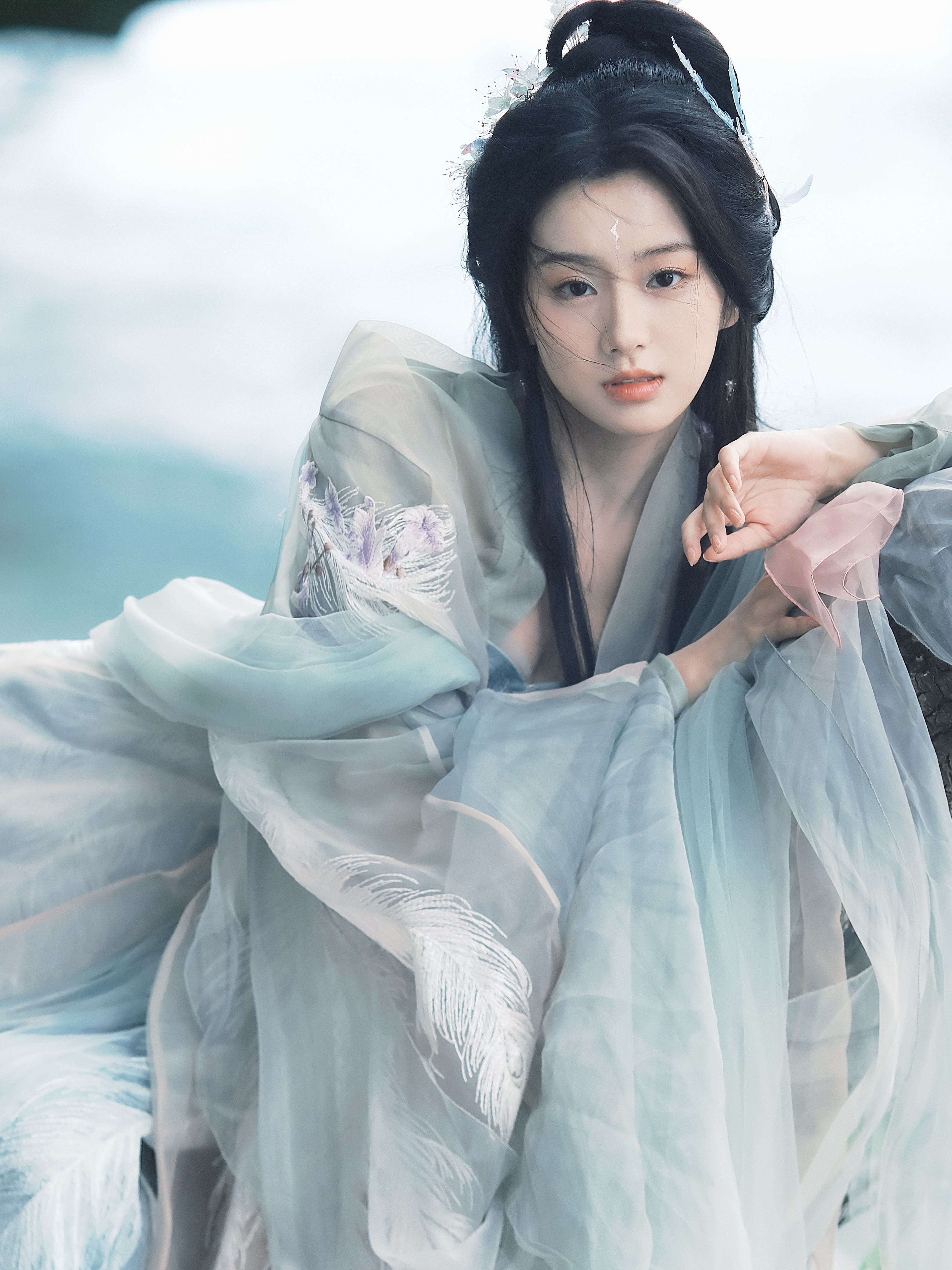 包上恩  林间薄荷曼波袭来[微风]罗裙纷飞，山光黛浮，一笑嫣然[心] 眉目成诗，