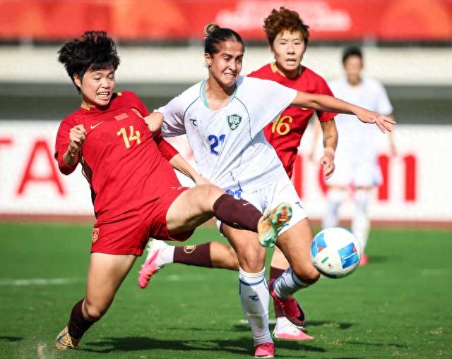 中国女足1-1！产生三大不争事实！不是王霜，最大功臣是她！