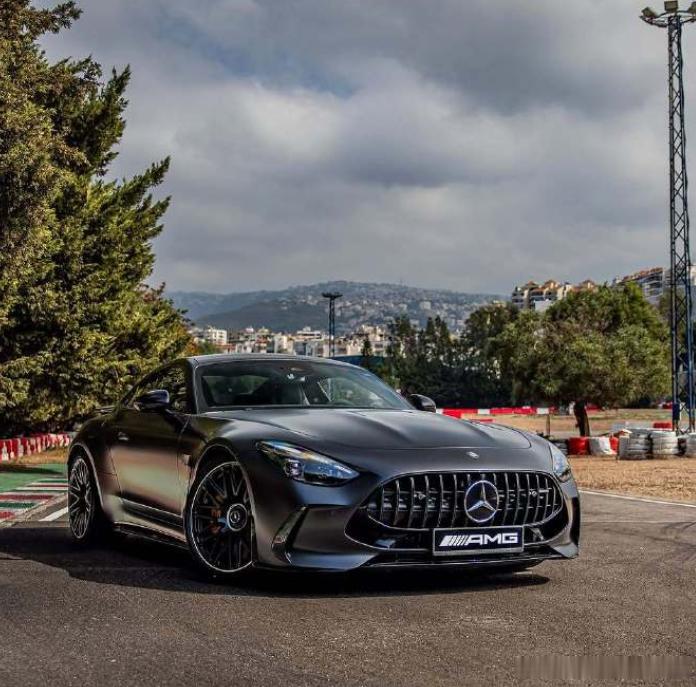 梅赛德斯-AMG GT 63 S E-Performance作为史上最快AMG量