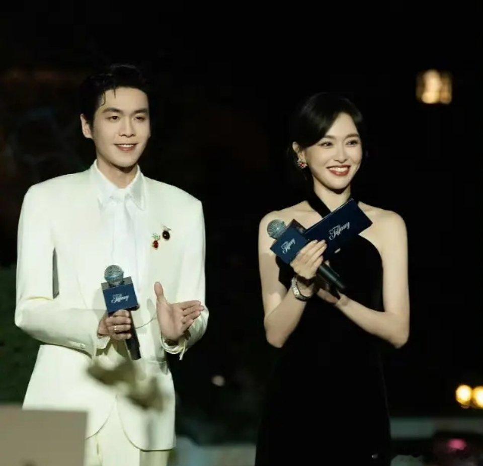 张若昀的上嘴唇去哪了 