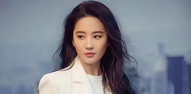 刘亦菲沉淀两年终进组《咸雪》，挑战清装盐商复仇大女主，搭档《满江红》编剧+《长安