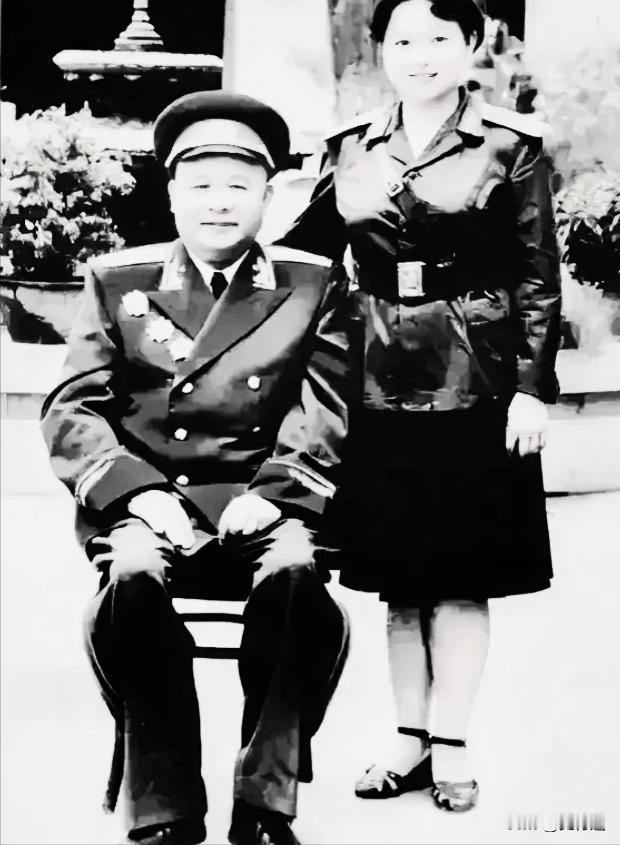 1934年，徐海东身负重伤，喉头被血和痰堵着，呼吸困难，医生们急得团团转，一个女