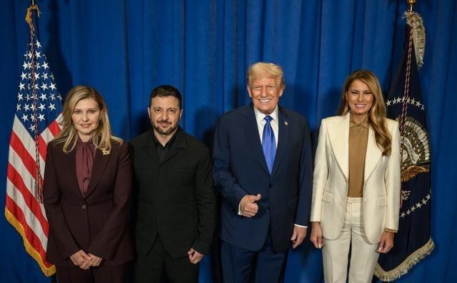 乌克兰总统泽连斯基发文说：“美国与乌克兰站在一起——我们感同身受。我们感谢美国人