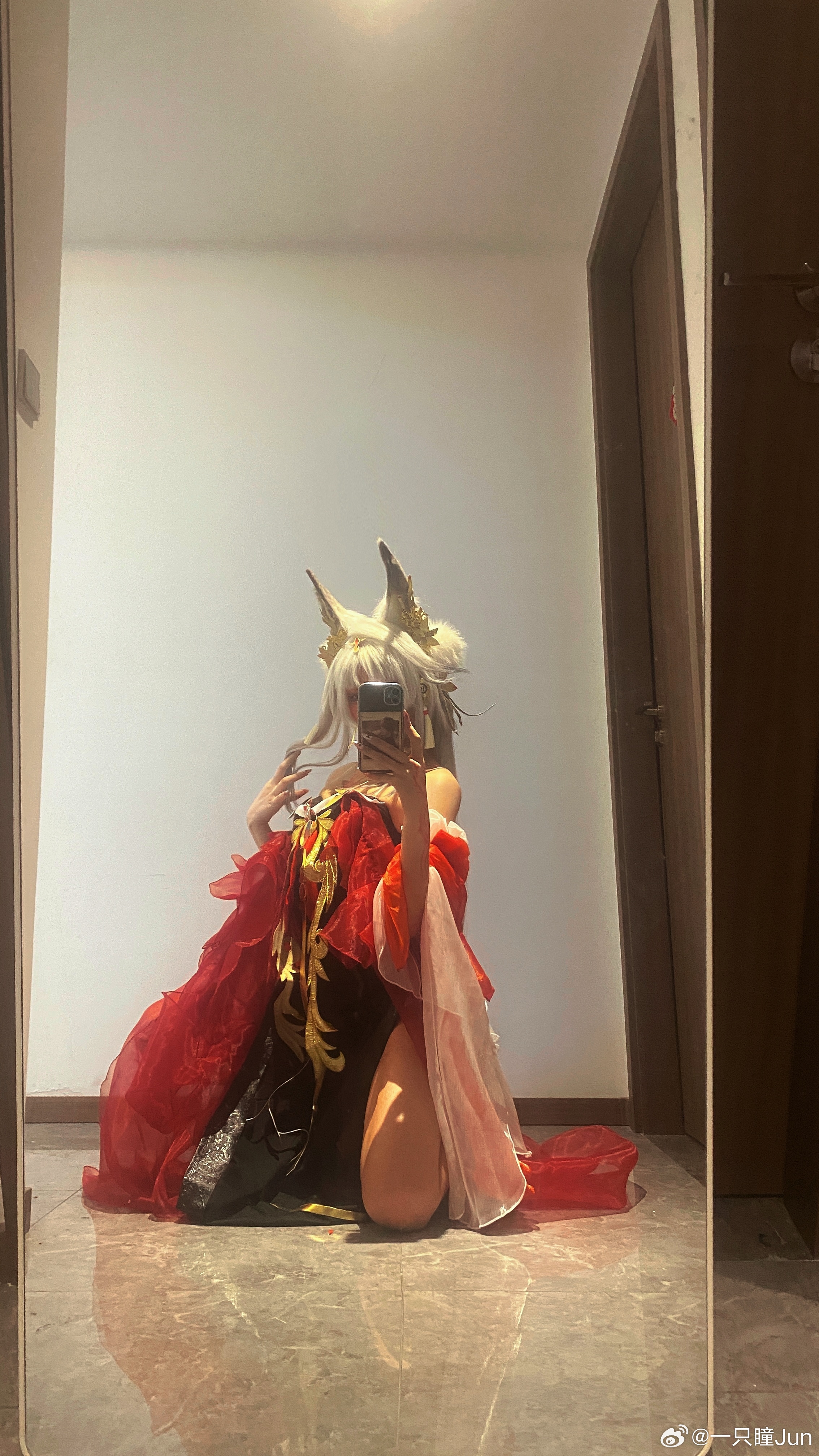 鸣潮 鸣潮心COS 一组狐狐对镜拍 笑纳.媚骨天成——一切狐系设定🦊就是天菜！