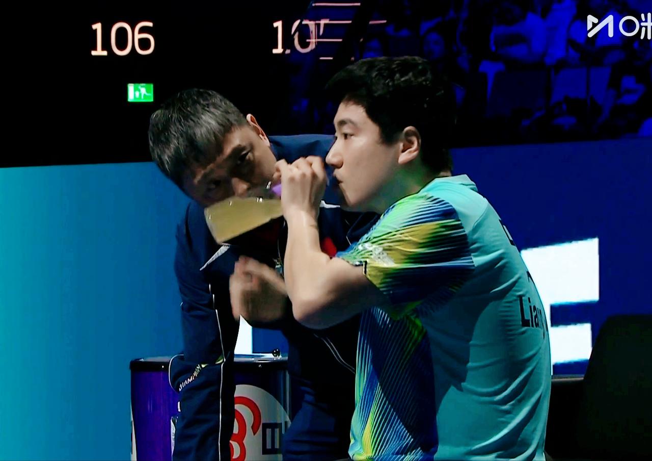 我去！志强指导梁靖崑，被我都听明白了，国乒秘密已经不是秘密了！

第一局
大胖1