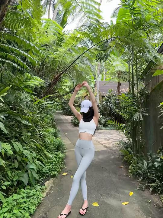 🌿