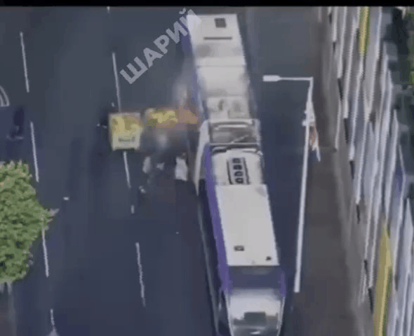 ✊🔥🆚🇬🇧北爱尔兰贝尔法斯特爆发针对移民的抗议活动

🇸🇩一名来自苏