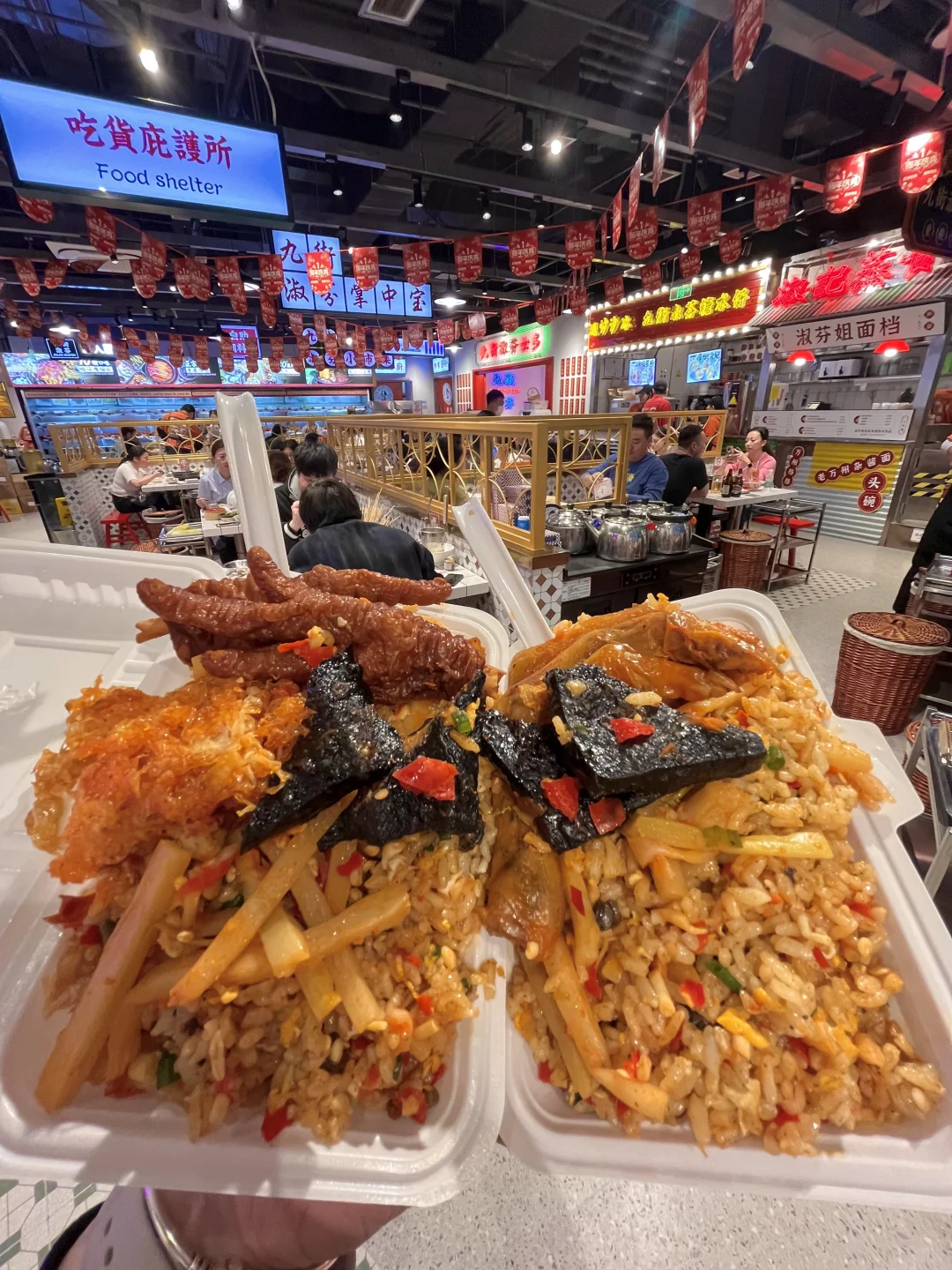 来北京合生汇！就为了这一口螺蛳粉炒饭….