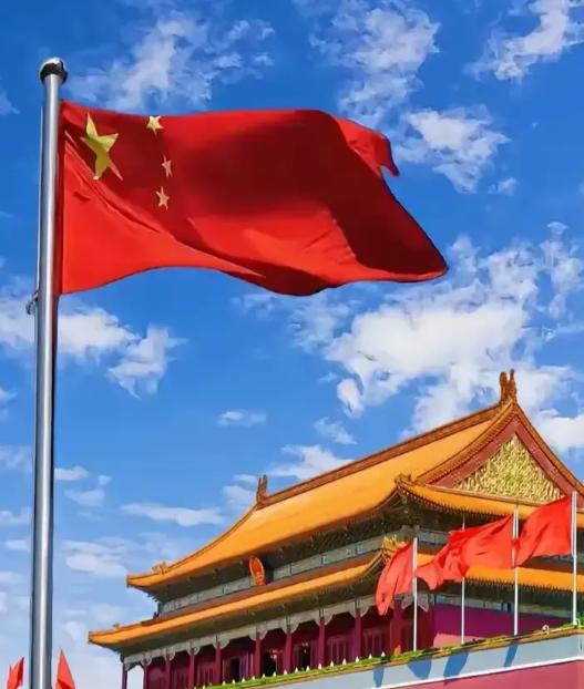 中国国旗升起的高度是多少米？相信很多中国人第一次听到这个问题都是一愣！一小伙去面