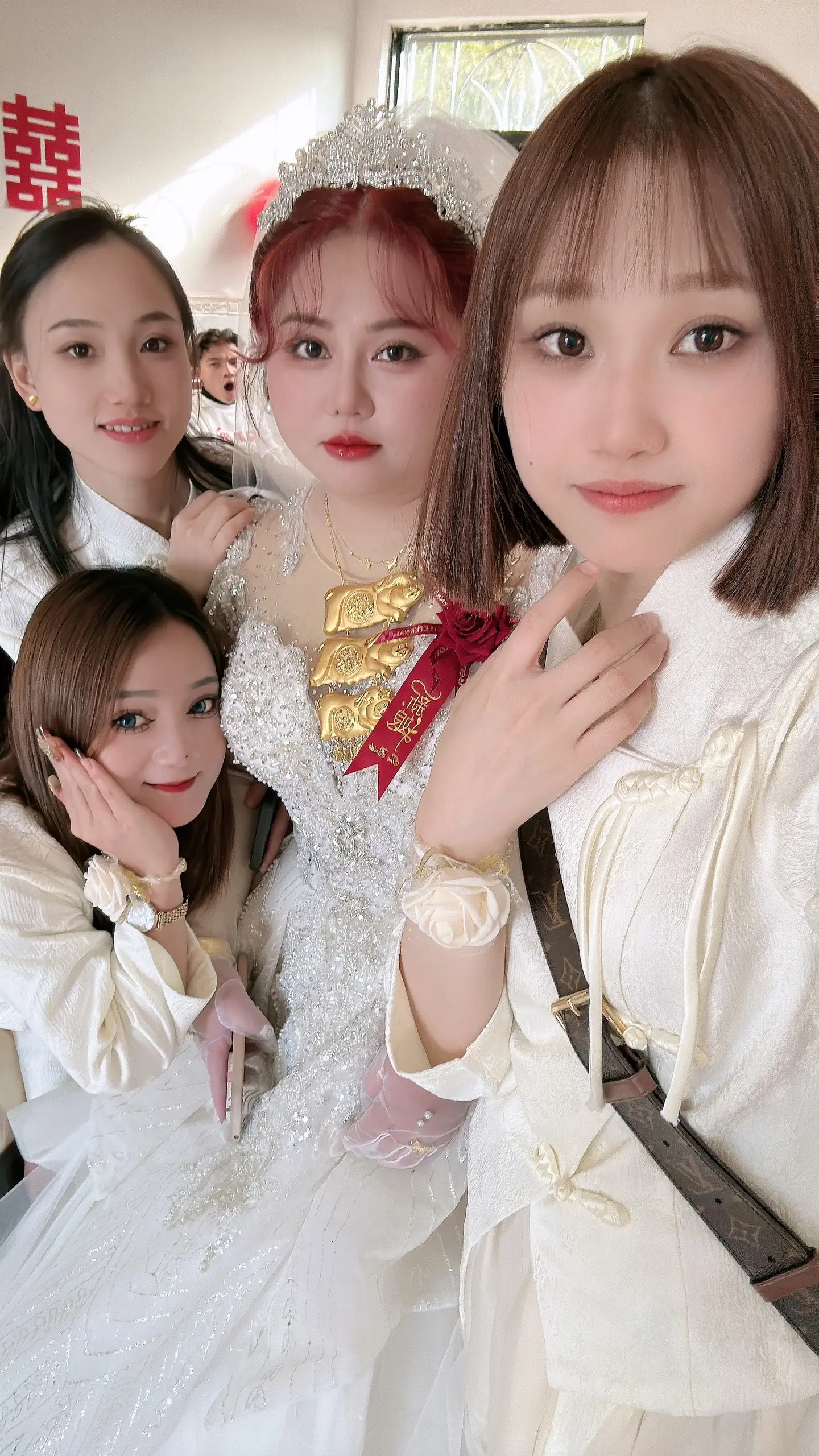 新娘子好美呀，一群大美女
