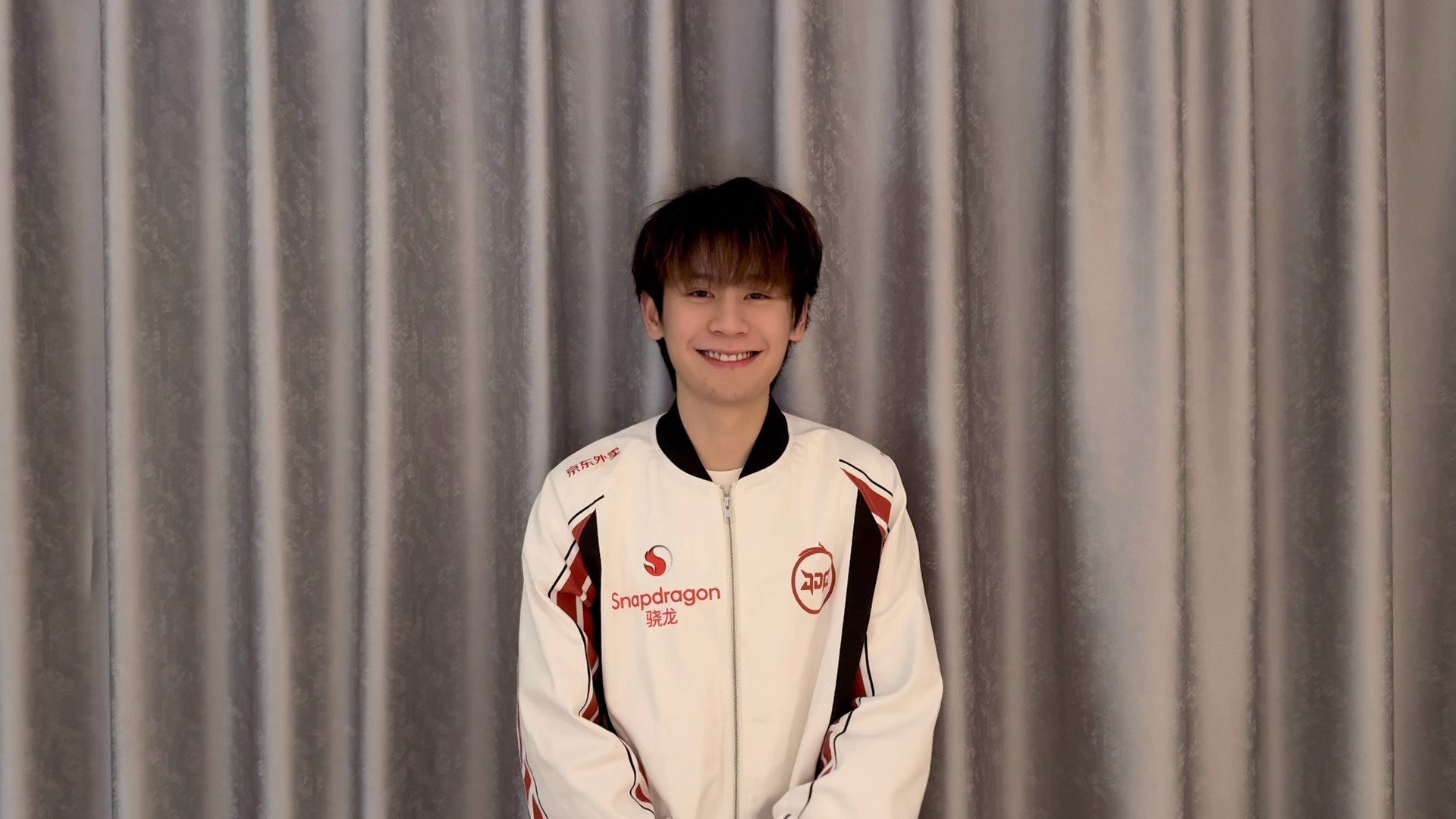 妈妈劝我可别傻，可是他的笑真的好甜 