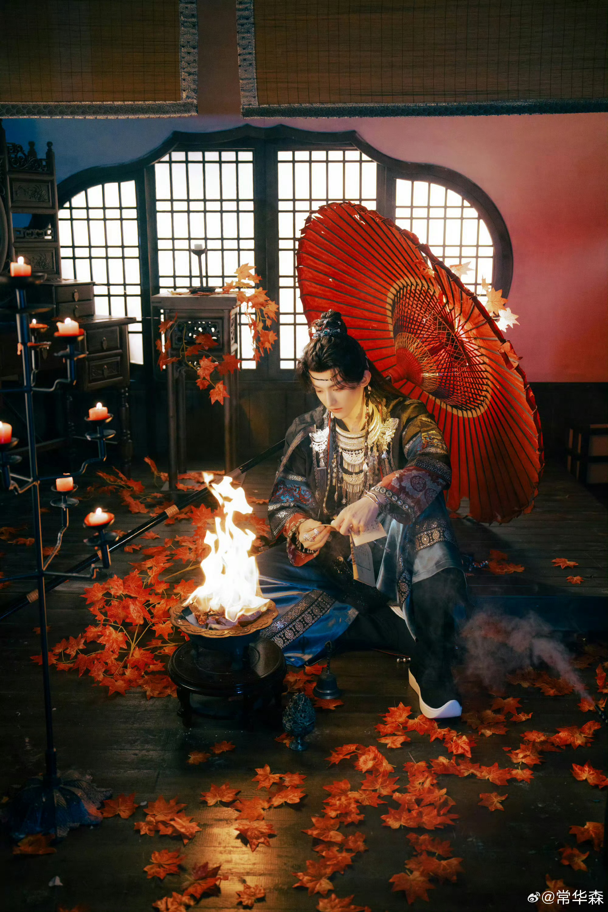 常华森拍了苏昌河的if线写真 谁能拒绝if线的蛊惑！常华森镜头下的苗疆少年苏昌河