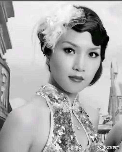 顾祝同执行军务，路过家乡，偶然想起结发妻子，于是回家去看望，谁知进门见妻子肚皮鼓