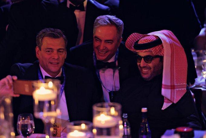 拳坛速递 🏆 看一下 The Ring 年度盛典的奖项归属：👑 最佳男子选手