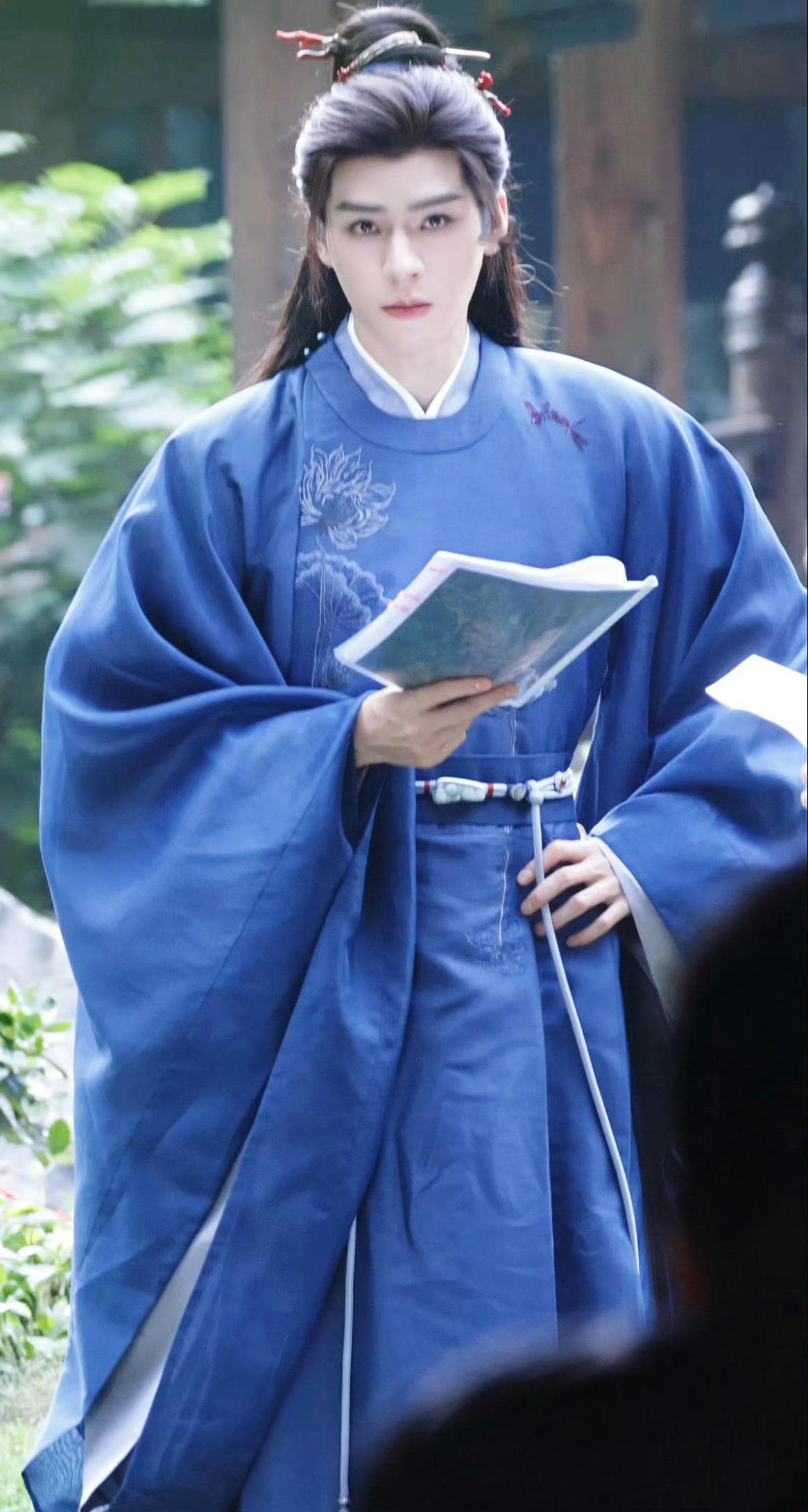 大家早安 ​​​