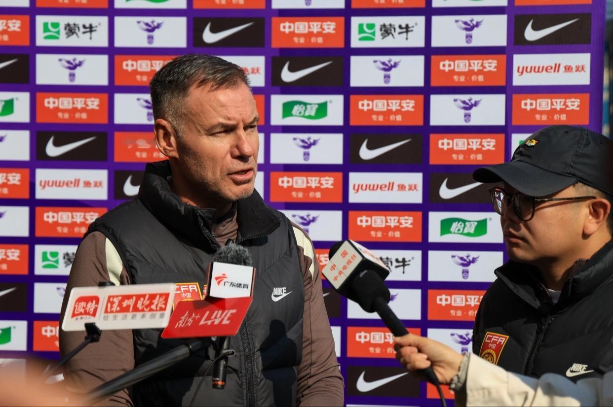 中国女足的米利西奇还在说糊弄人的话呢！

我想关注女足的网友应该都看到了，今天各