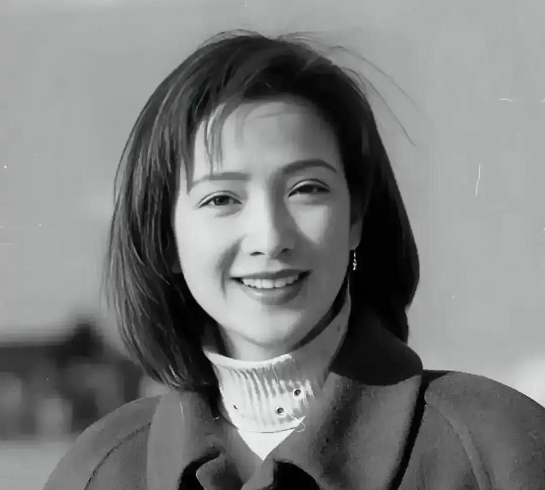 她走了。顺便带走了一个时代对“美”的定义。

唯一的，四大名著影视版全演过的女演