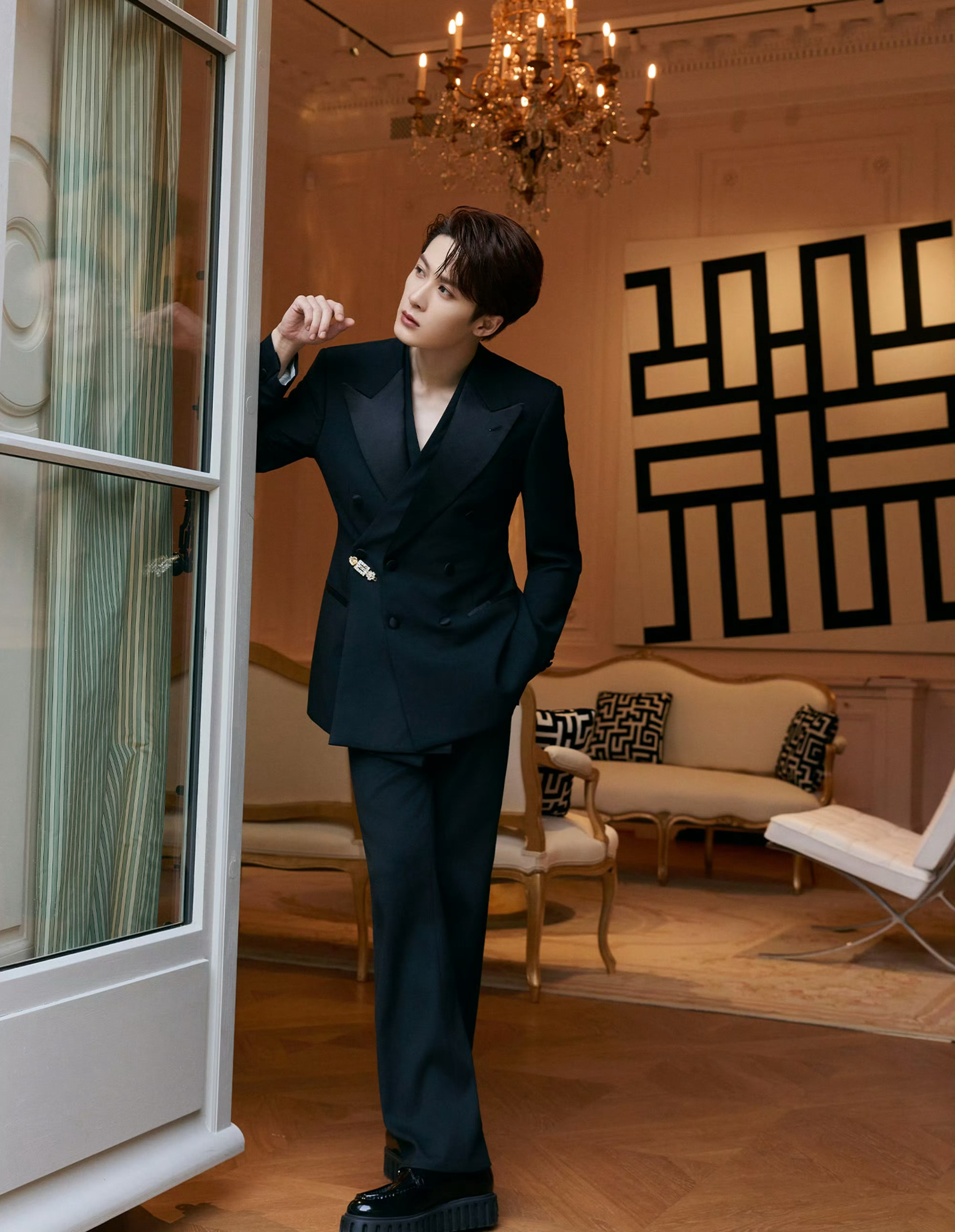 Congratulations！！Roger Vivier 全球品牌代言人 ：檀