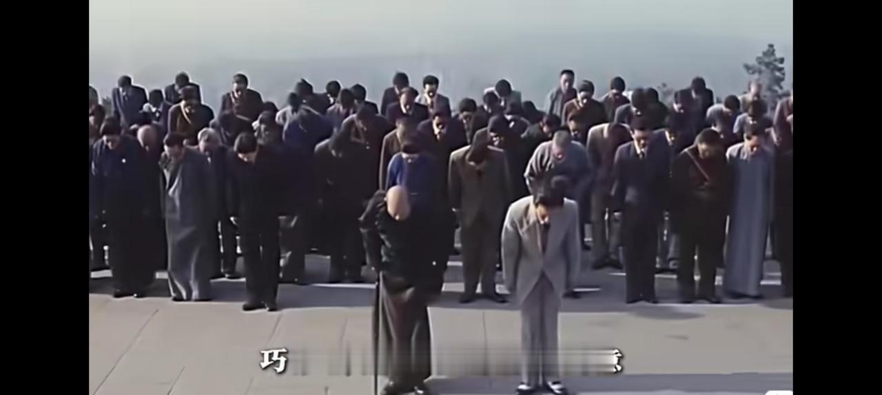 汉奸，基本上就是一枪。
孙凤鸣刺汪，
在那个年代属于侠客。
汪精卫投敌前秘密签署