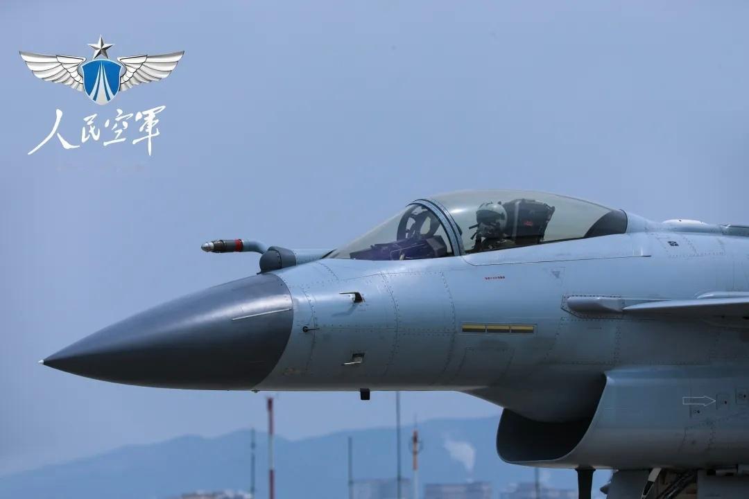 东北边陲的猛龙北空某旅歼-10B烽火问鼎计划制胜空天 ​​​